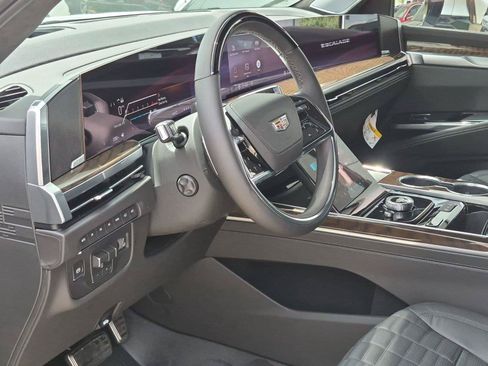 New 2026 Cadillac Escalade Platinum Sport AWD/4WD image 10