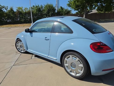 Used 2012 Volkswagen Beetle 2.5 FWD image 5