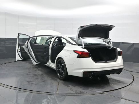 Used 2024 Nissan Altima 2.5 SR image 49