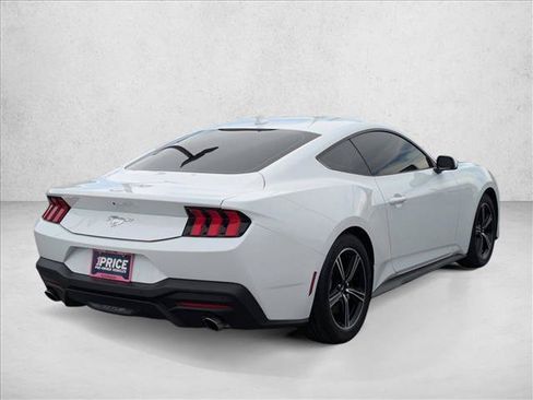 Certified 2025 Ford Mustang Coupe RWD image 5