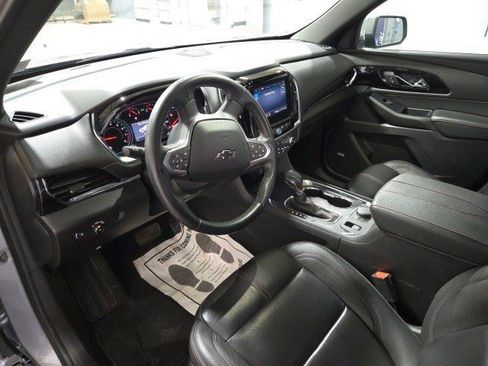 Used 2023 Chevrolet Traverse RS image 13