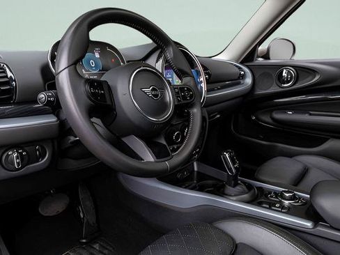 Used 2024 MINI Cooper Clubman S w/ Signature Upholstery Package image 5