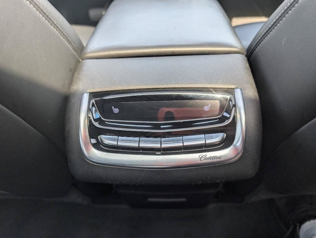Used 2021 Cadillac XT6 Premium Luxury w/ Platinum Package FWD image 41