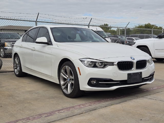 Used 2018 BMW 330i Sedan w/ Convenience Package RWD image 1