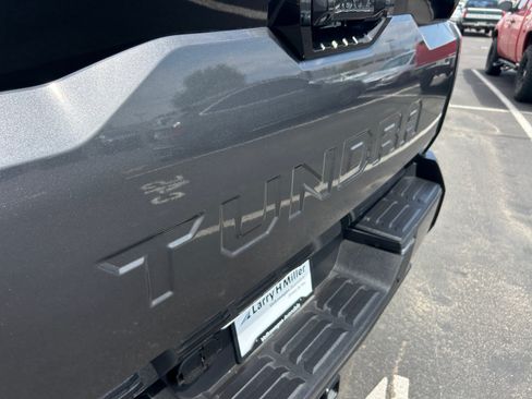 Used 2024 Toyota Tundra Platinum AWD/4WD image 23