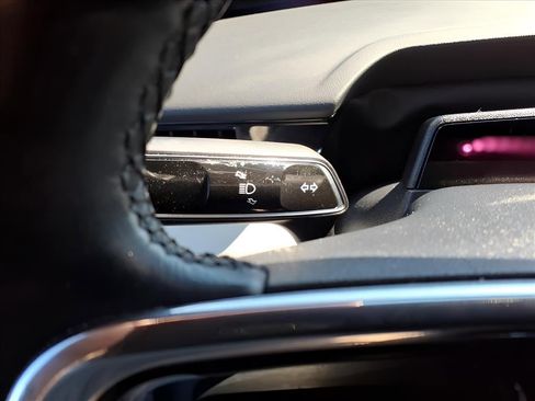 Used 2024 Lincoln Nautilus Premier image 18