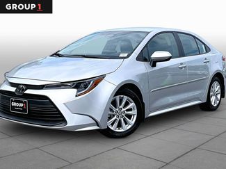 Used 2025 Toyota Corolla LE w/ LE Premium Package FWD video 1