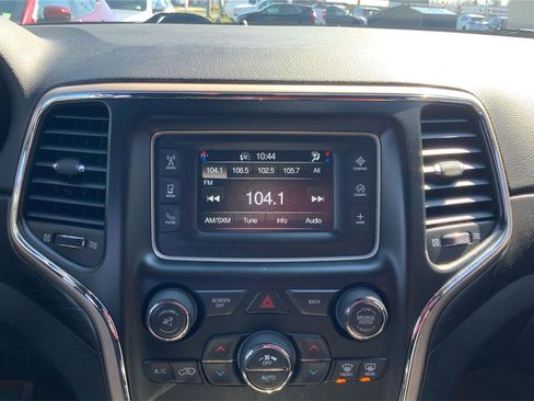 Used 2015 Jeep Grand Cherokee Laredo w/ Quick Order Package 23E image 13