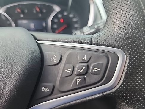 Used 2023 Chevrolet Equinox LS w/ LS Convenience Package AWD/4WD image 16