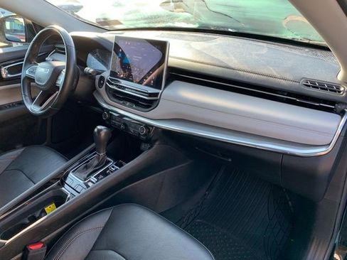 Used 2022 Jeep Compass Limited image 12