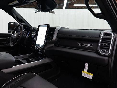 New 2026 RAM 3500 Laramie AWD/4WD image 34