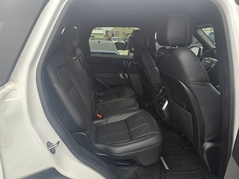 Used 2020 Land Rover Range Rover Sport HSE image 17