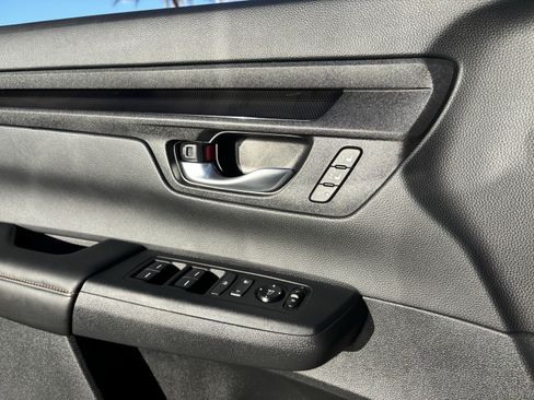 Used 2025 Honda CR-V Sport-L image 21