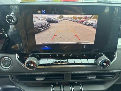 New 2026 Chevrolet Colorado LT image 15