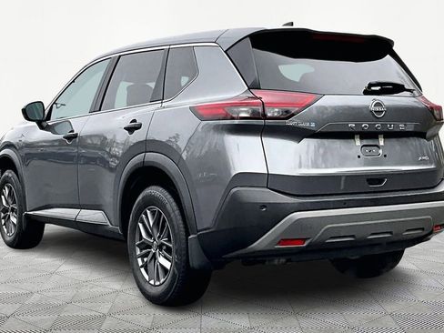 Used 2023 Nissan Rogue S image 5