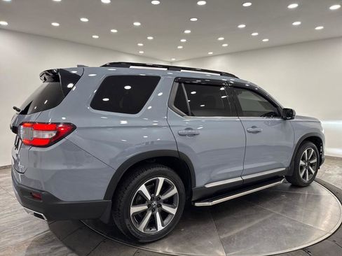 Used 2024 Honda Pilot Touring image 7