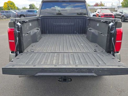 Certified 2025 Toyota Tacoma TRD Sport AWD/4WD image 15