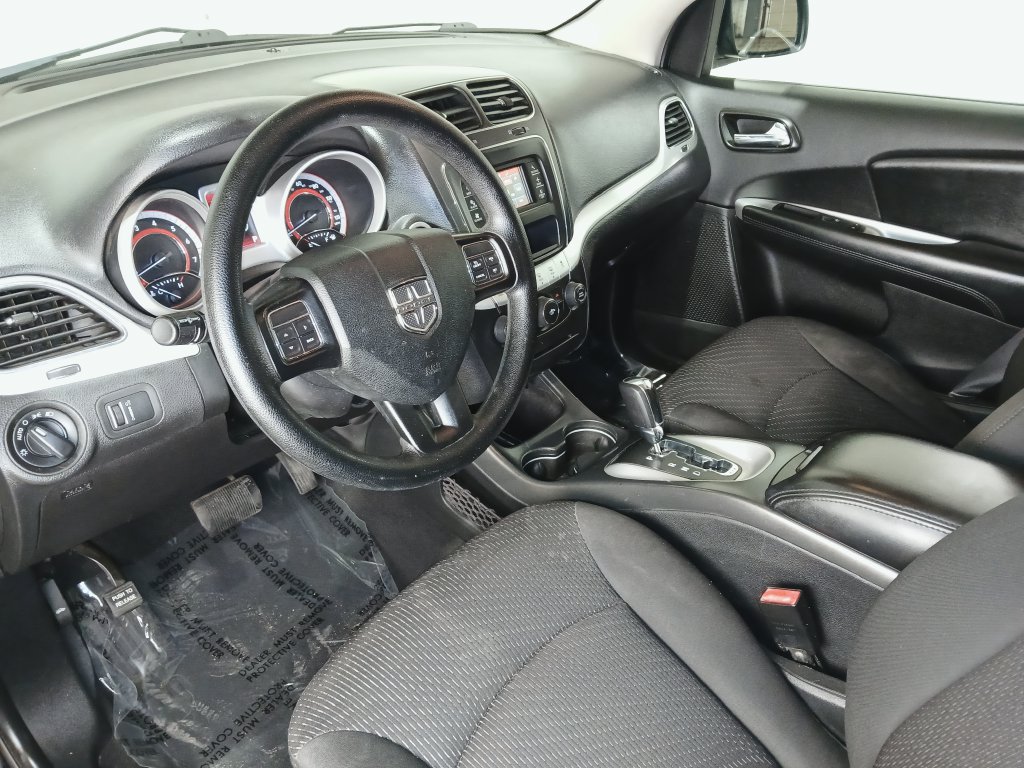Used 2017 Dodge Journey SE w/ Flexible Seating Group FWD image 15