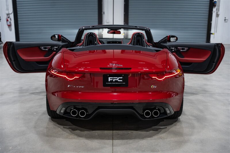 Used 2015 Jaguar F-TYPE S RWD image 39