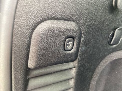 Used 2020 Jeep Grand Cherokee Limited image 8