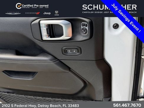 Used 2022 Jeep Wrangler Unlimited Sahara w/ LED Lighting Group AWD/4WD image 27