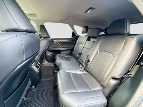 Certified 2022 Lexus RX 350L Premium w/ Premium Package AWD/4WD image 20