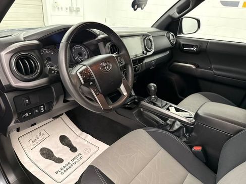 Used 2023 Toyota Tacoma TRD Off-Road AWD/4WD image 9