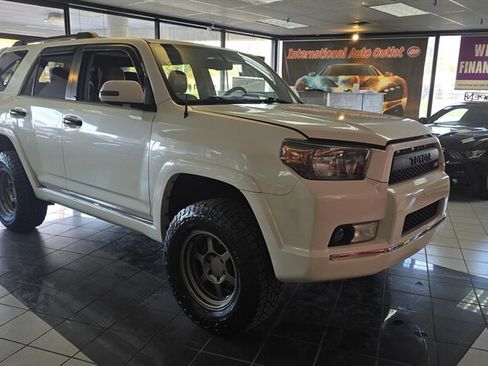 Used 2011 Toyota 4Runner Limited image 4