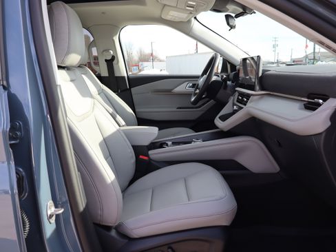 New 2026 Ford Explorer Active w/ Active Comfort Package image 14