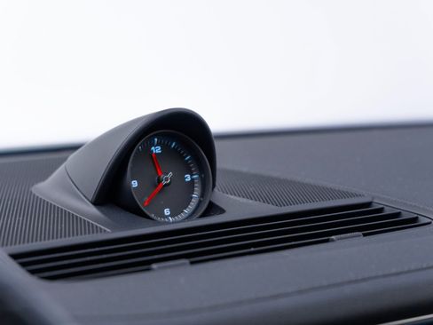 Used 2022 Porsche Panamera Platinum Edition image 24