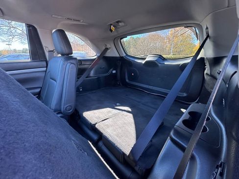 Used 2017 Toyota Highlander Limited image 15