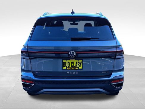 New 2025 Volkswagen Taos SEL image 7