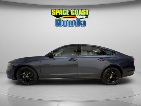 New 2025 Honda Accord SE image 4