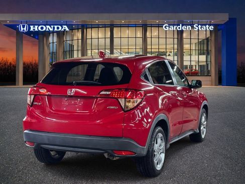 Used 2016 Honda HR-V EX image 3