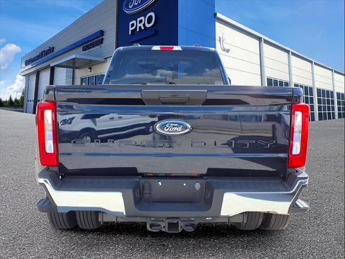 Used 2023 Ford F450 XLT AWD/4WD image 26