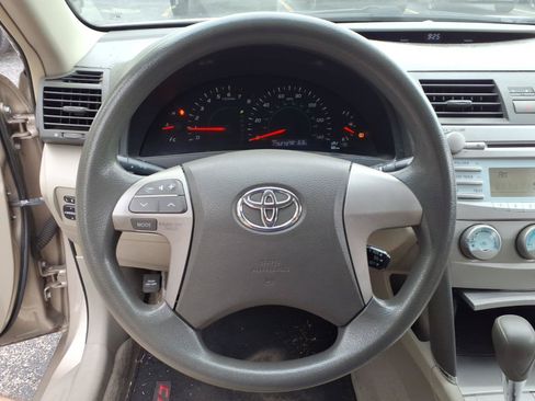 Used 2007 Toyota Camry LE FWD image 18