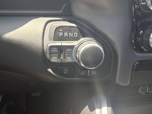 Used 2025 RAM 1500 Big Horn AWD/4WD image 23