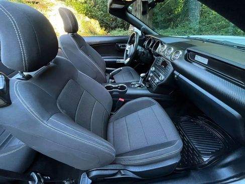Used 2015 Ford Mustang Convertible w/ Equipment Group 051A image 10
