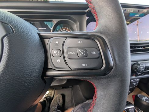 Used 2024 Jeep Wrangler Unlimited Rubicon w/ Capability Package image 23