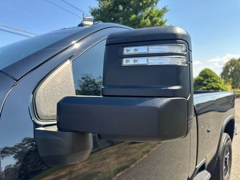 Used 2025 Chevrolet Silverado 3500 LT w/ Convenience Package image 24