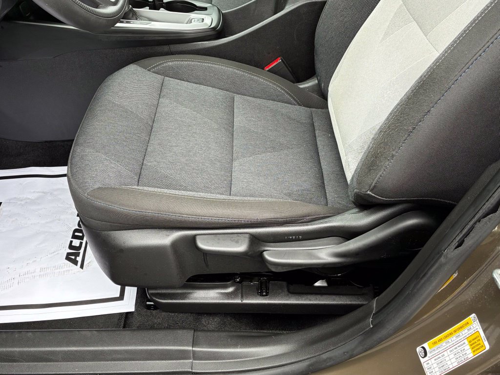 Used 2024 Chevrolet Trax LS w/ LS Convenience Package FWD image 6