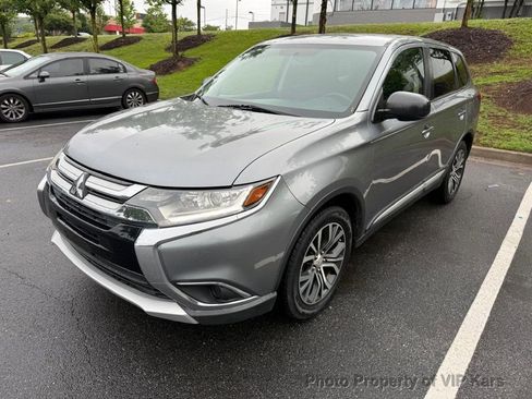 Used 2017 Mitsubishi Outlander ES FWD image 24