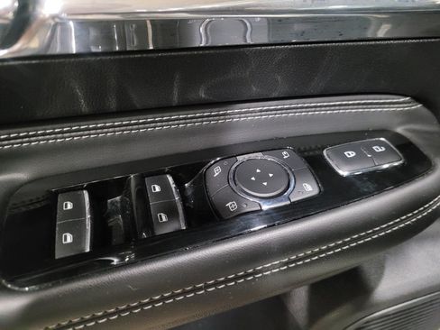 Used 2020 Lincoln Corsair AWD w/ Premium Package image 27