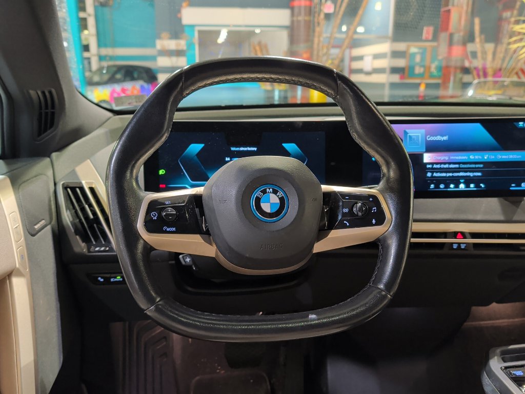 Certified 2024 BMW iX xDrive50 w/ Premium Package AWD/4WD image 2