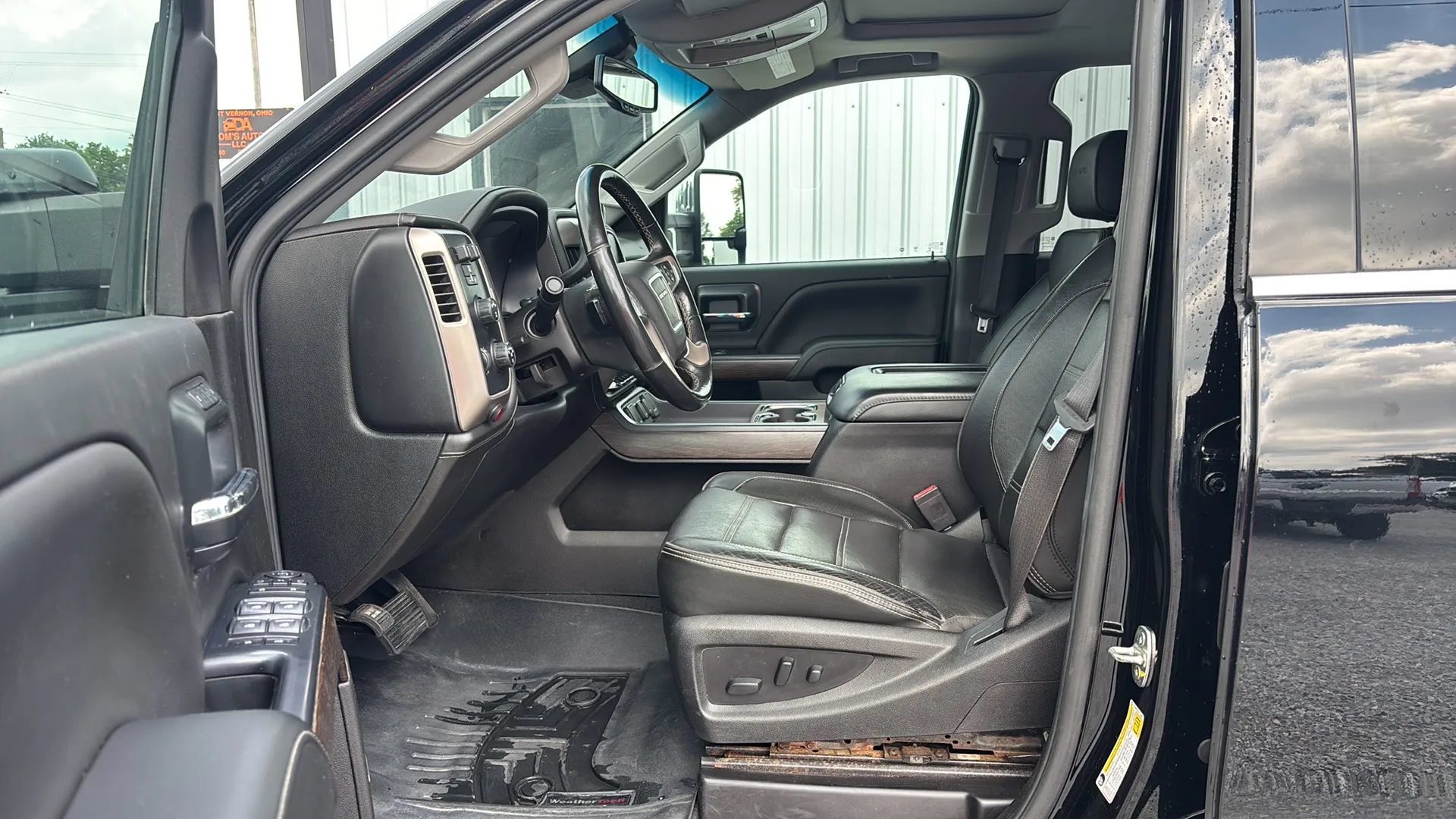 Used 2019 GMC Sierra 3500 Denali AWD/4WD image 19