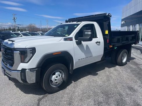 New 2026 GMC Sierra 3500 Pro w/ Convenience Package AWD/4WD image 4