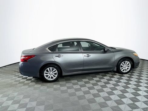 Used 2016 Nissan Altima 2.5 S w/ Power Driver Seat Package FWD image 9