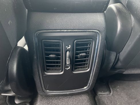 Used 2011 Jeep Grand Cherokee Laredo w/ Trailer Tow Group image 14