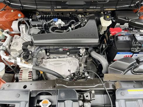 Used 2019 Nissan Rogue SV AWD/4WD image 31