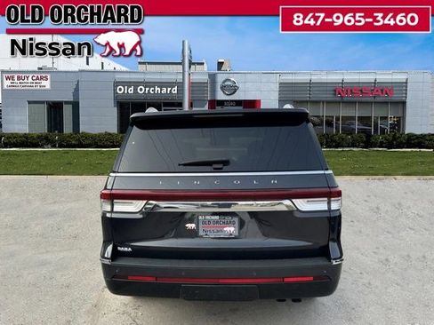 Used 2022 Lincoln Navigator Reserve image 7